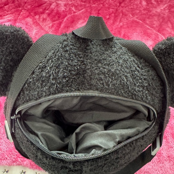 New Backpack Plush Black and White Cute Character Plush backpack - Picture 5 of 5